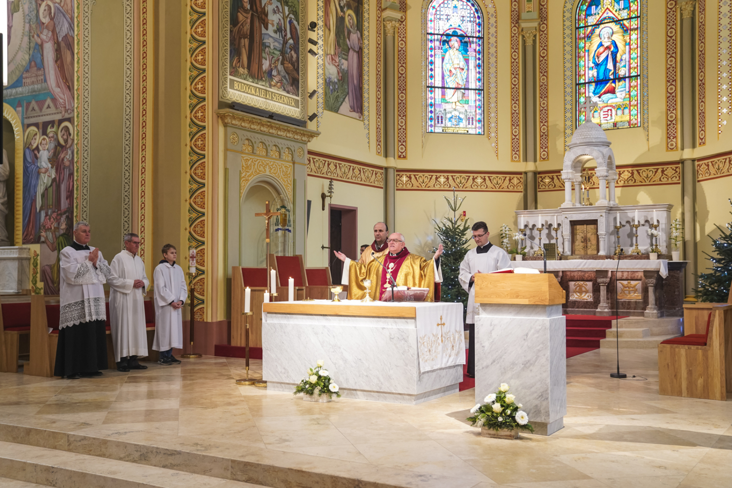 „Akarod-e az élet teljességét élni?” – Varga László megyéspüspök celebrált karácsonyi szentmisét Kaposváron