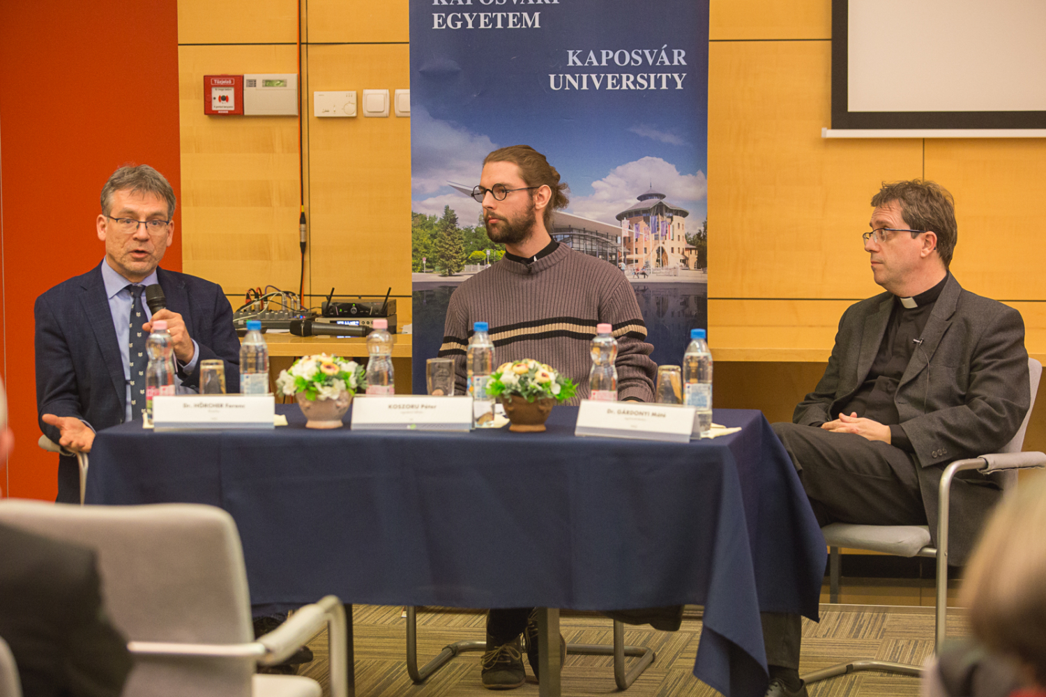 Hit és/vagy politika; Vallás és/vagy közélet – pódiumbeszélgetés a Kaposvári Egyetemen