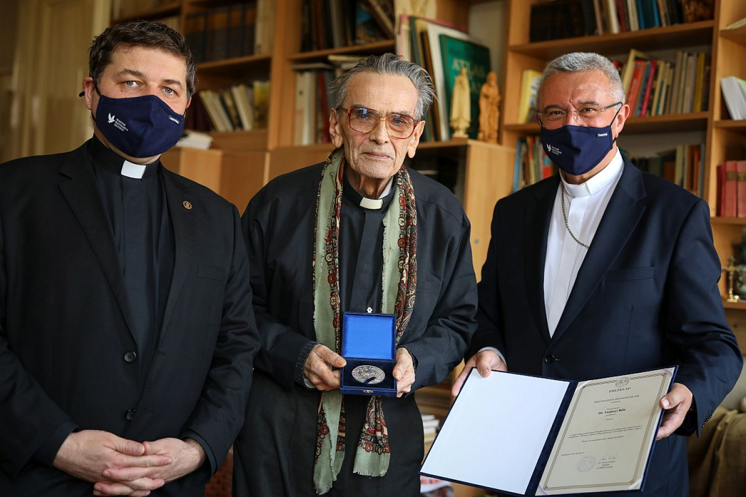 Pro Ecclesia Hungariae-díjban részesült Tarjányi Béla professzor